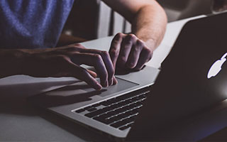 27万周薪！7500万身价成笑话？孔帕尼一句话戳穿利物浦转会尴尬